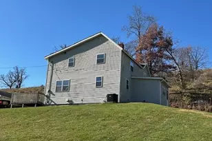 1906 Squirrel Hill Rd, Hollandale, WI 53544 - Photo 15