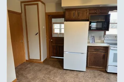 1906 Squirrel Hill Road, Hollandale, WI 53544 - Photo 33