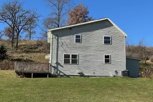 1906 Squirrel Hill Rd, Hollandale, WI 53544 - Photo 13