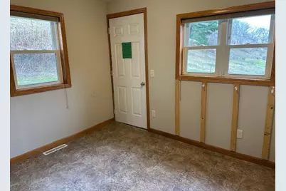 1906 Squirrel Hill Road, Hollandale, WI 53544 - Photo 49