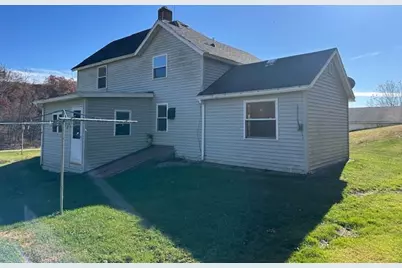 1906 Squirrel Hill Road, Hollandale, WI 53544 - Photo 17