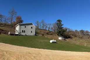 1906 Squirrel Hill Rd, Hollandale, WI 53544 - Photo 13