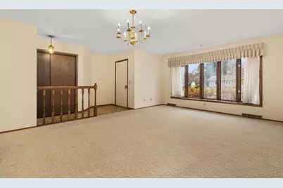 928 Columbia Drive, Janesville, WI 53546 - Photo 5