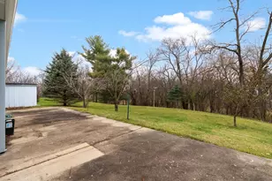 928 Columbia Dr, Janesville, WI 53546 - Photo 39