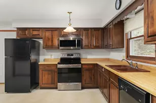 928 Columbia Dr, Janesville, WI 53546 - Photo 13