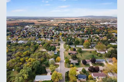 305 South Road, Mount Horeb, WI 53572 - Photo 5