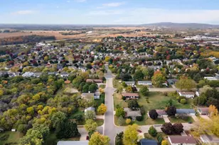 305 S Rd, Mount Horeb, WI 53572 - Photo 5