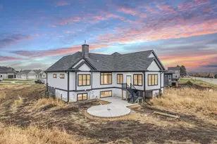 912 Westbridge Ct, Waunakee, WI 53597 - Photo 5