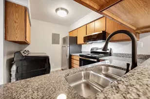 1608 Whispering Pines Way, Fitchburg, WI 53713 - Photo 5