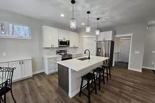 2612 Dorn Dr, Portage, WI 53901 - Photo 9