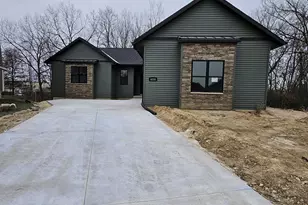 2612 Dorn Dr, Portage, WI 53901 - Photo 1