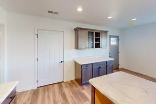 703 / 705 Stelting St, Sparta, WI 54656 - Photo 7