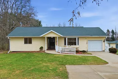 305 Mack Drive #9, Reedsburg, WI 53959 - Photo 1