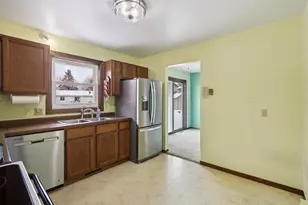 1501 Kent Ct, Sauk City, WI 53583 - Photo 9