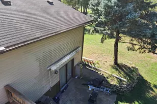 2290 S Afton Rd, Beloit, WI 53511 - Photo 15