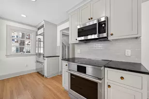 1226 Sweetbriar Rd, Madison, WI 53705 - Photo 17