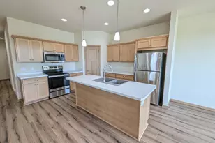 4817 Suelo Rd, Fitchburg, WI 53711 - Photo 5