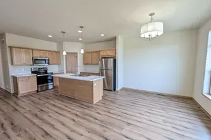 4817 Suelo Rd, Fitchburg, WI 53711 - Photo 15