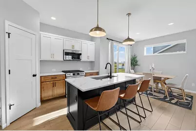 463 Crusader Point, Waunakee, WI 53597 - Photo 13