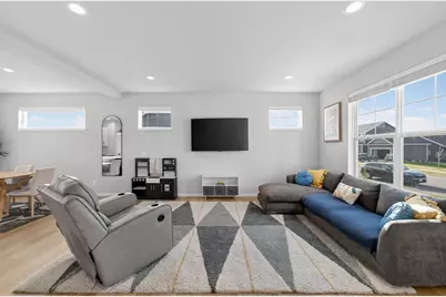 463 Crusader Point, Waunakee, WI 53597 - Photo 9