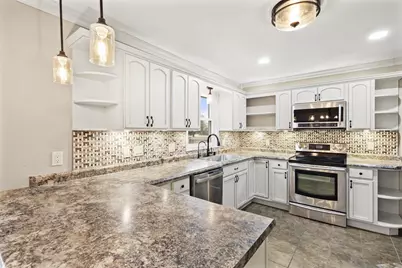 2610 Gladeview Road, Cottage Grove, WI 53527 - Photo 9