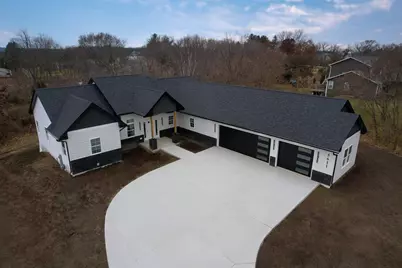 5611 N Vista Lane, Janesville, WI 53548 - Photo 3