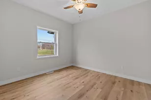 5611 N Vista Ln, Janesville, WI 53548 - Photo 35