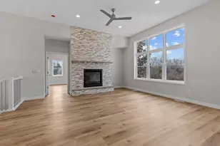 5611 N Vista Ln, Janesville, WI 53548 - Photo 17