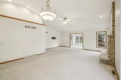 315 Pebble Brook Lane, Lodi, WI 53555 - Photo 7