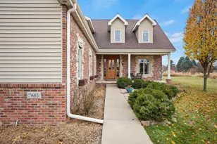 7685 Almor Dr, Verona, WI 53593 - Photo 51