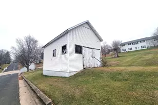 213 East St, Argyle, WI 53504 - Photo 51