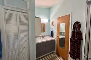 2216 Edgeview Dr, Monroe, WI 53566 - Photo 9