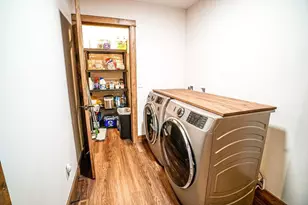 N8610 Island View Dr, New Lisbon, WI 53950 - Photo 13