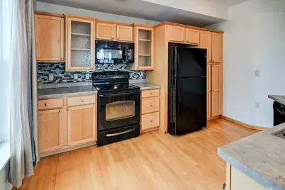 8280 Starr Grass Drive, Madison, WI 53719 - Photo 11