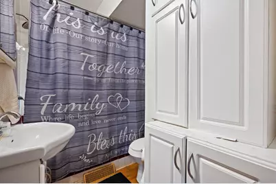 8827 W Lawn Avenue, Milwaukee, WI 53225 - Photo 9