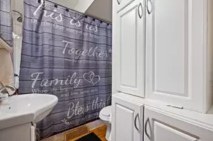 8827 W Lawn Ave, Milwaukee, WI 53225 - Photo 9