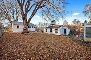 725 N Meadow Ln, Madison, WI 53705 - Photo 11