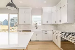 525 Clear Pond Wy, Verona, WI 53593 - Photo 7