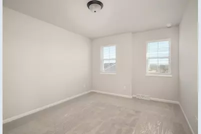 2582 Water Lily Circle, Sun Prairie, WI 53590 - Photo 15