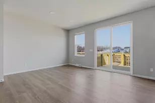 2038 Leopold Way, Sun Prairie, WI 53590 - Photo 5