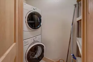 360 W Washington Ave, Madison, WI 53703 - Photo 31