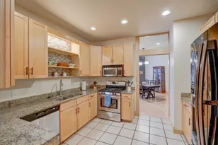 360 W Washington Ave, Madison, WI 53703 - Photo 9