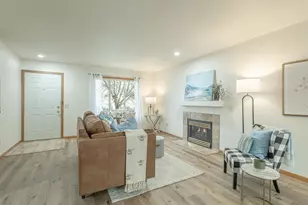 406 Bay Hill Dr, Madison, WI 53717 - Photo 7