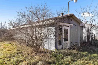 395 W Cedarville Road, Freeport, IL 61032 - Photo 37