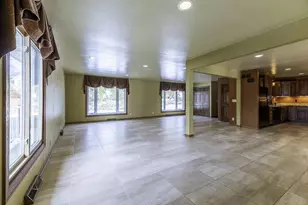 1135 Home Park Ave, Janesville, WI 53545 - Photo 7