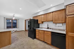 107 Ravine Rd, Mount Horeb, WI 53572 - Photo 7