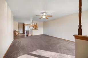 3205 Greenwood Dr, Janesville, WI 53546 - Photo 3