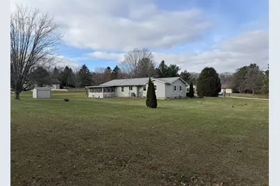 W7677 Stacey Lane, Whitewater, WI 53190 - Photo 3