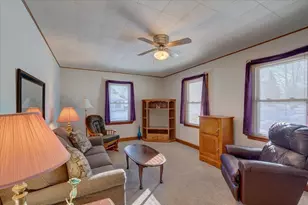 505 N Cleveland St, Poynette, WI 53955 - Photo 5