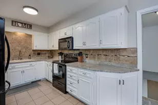 143 E Kohler St, Sun Prairie, WI 53590 - Photo 7